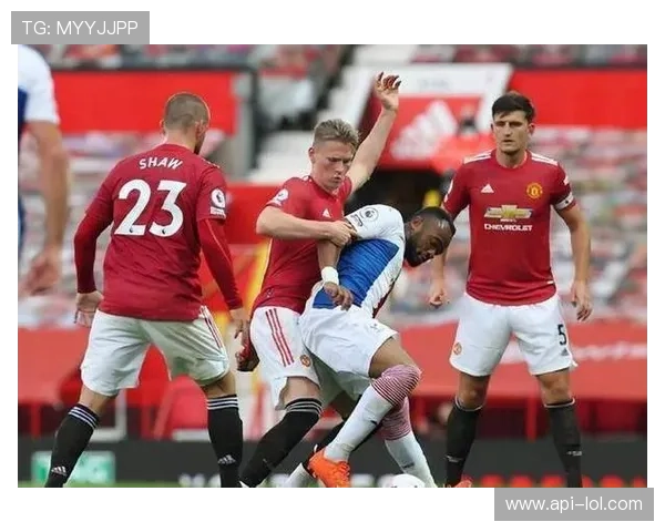 巴黎边路突击结合中路渗透，进攻多元